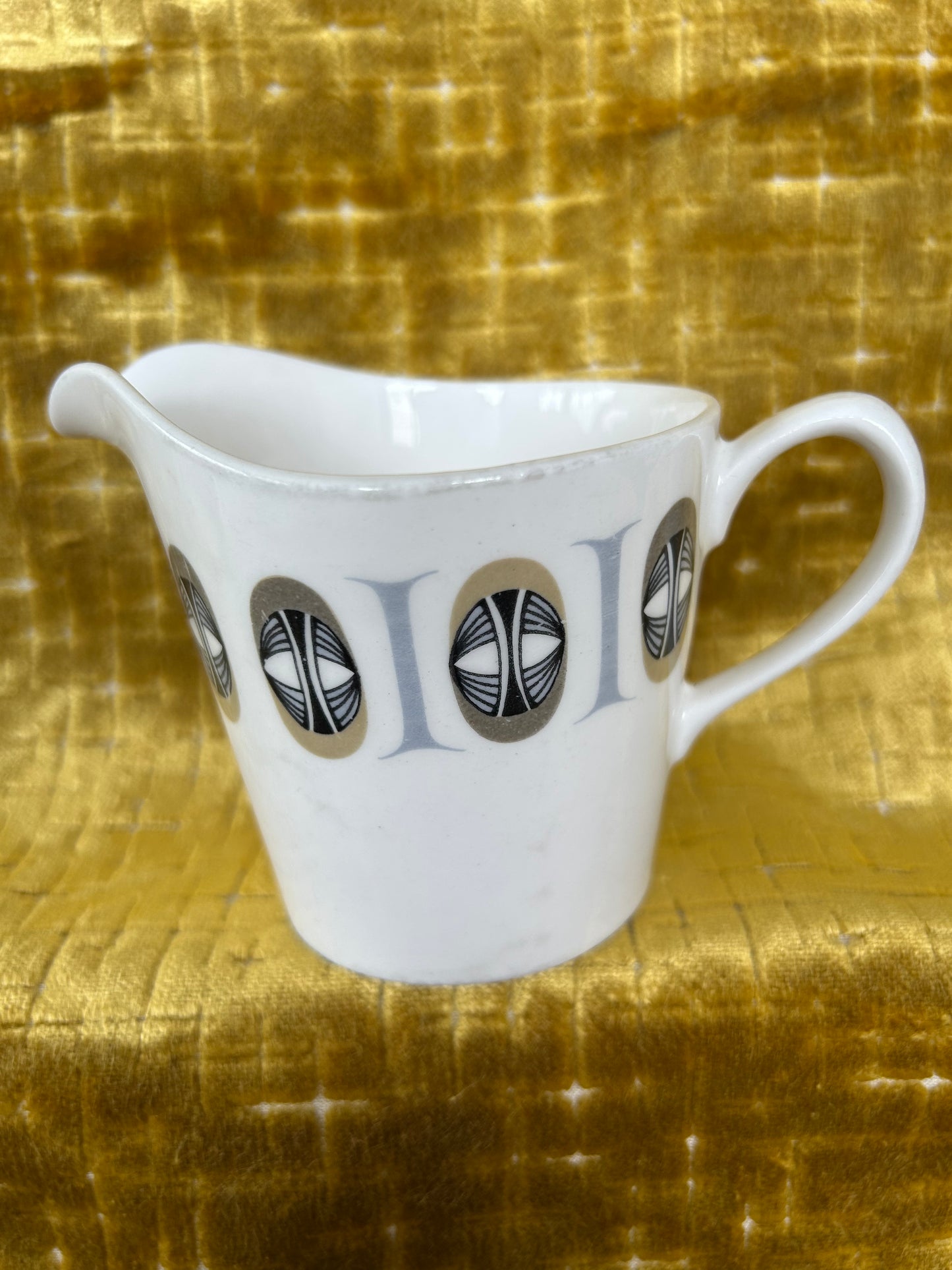 Rare Retro Colclough Milk Jug and Sugar Bowl Ridgway Potteries