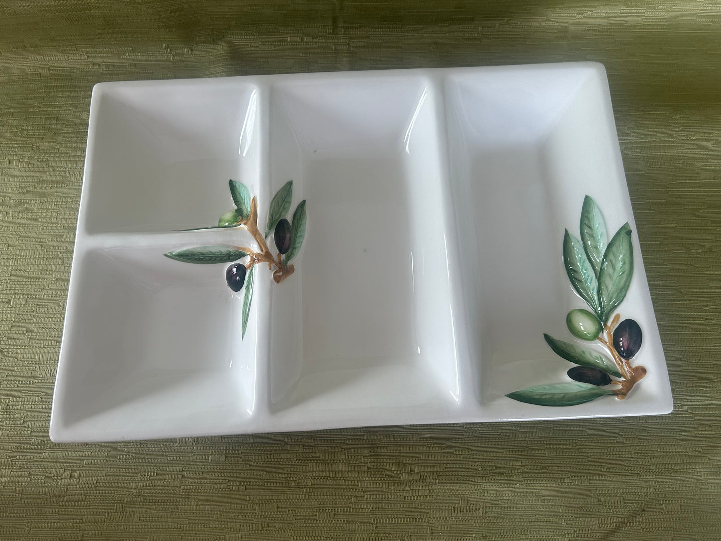 Italian Bassano 4 Sectioned Olive Patterned Serving / Nibbles Dish