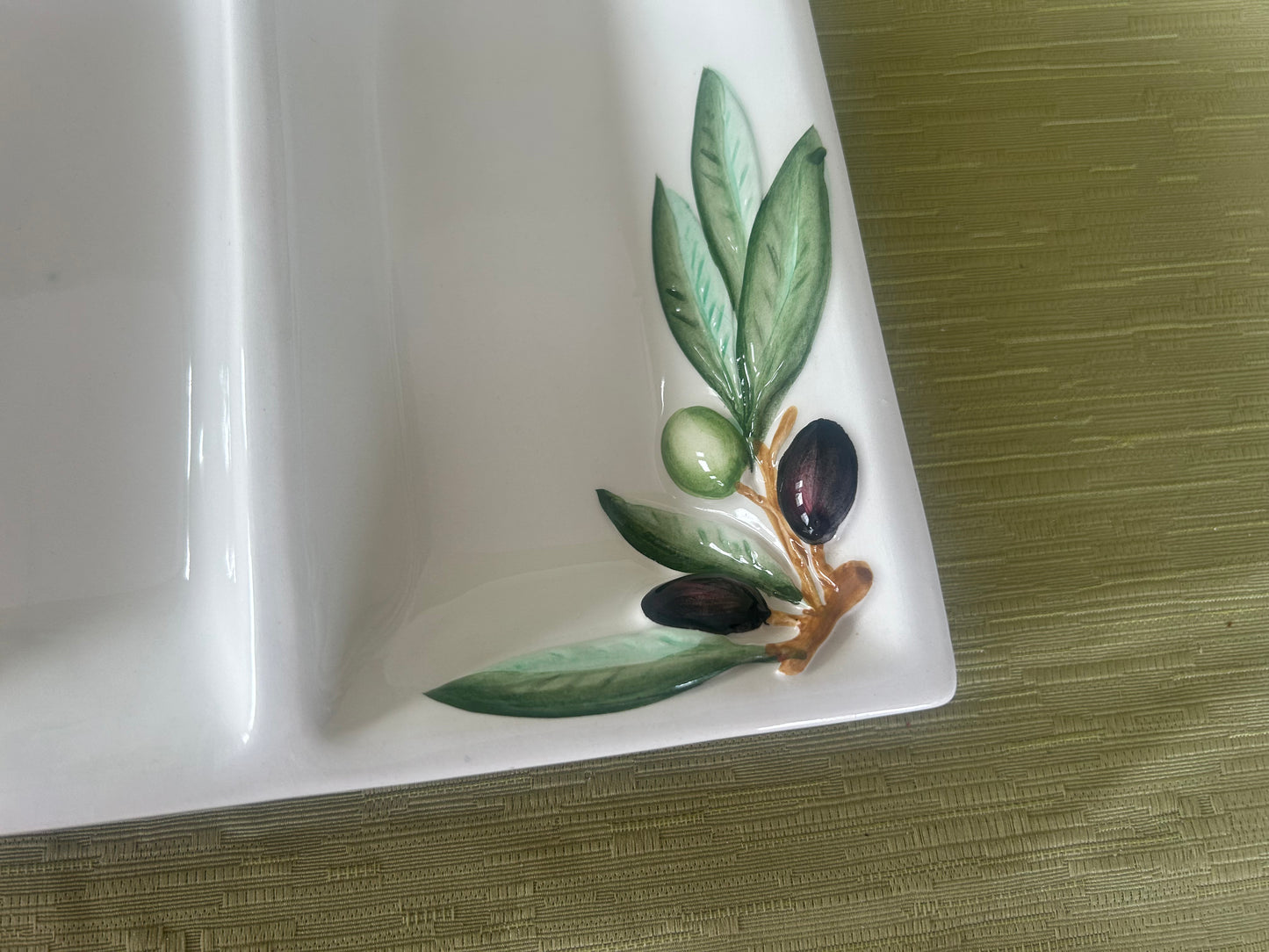 Italian Bassano 4 Sectioned Olive Patterned Serving / Nibbles Dish