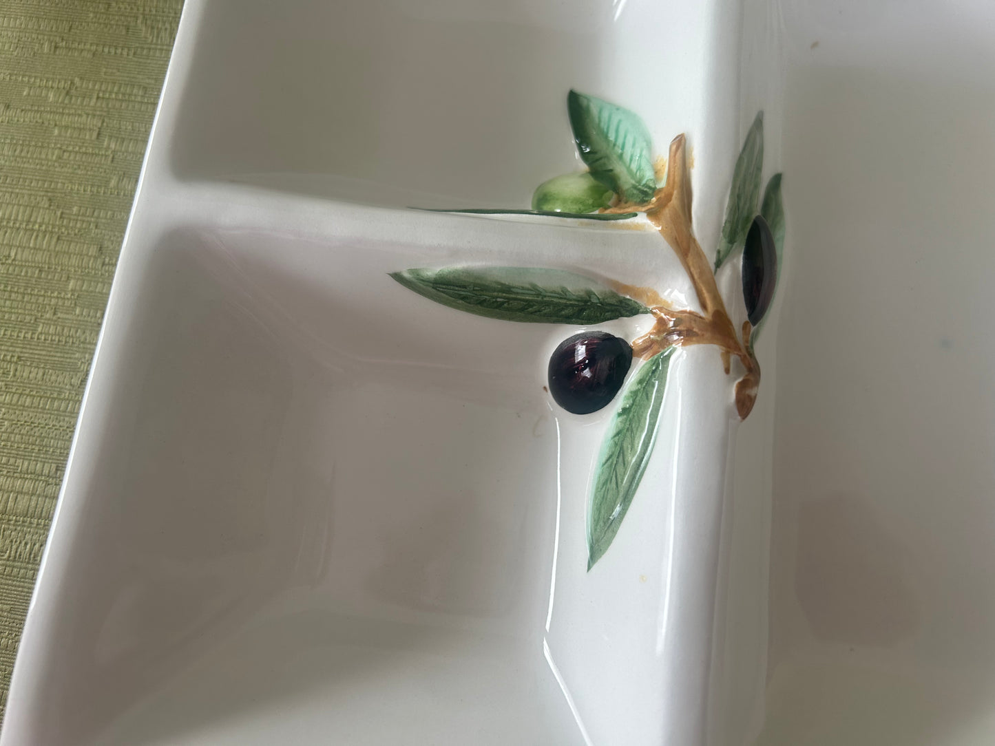 Italian Bassano 4 Sectioned Olive Patterned Serving / Nibbles Dish