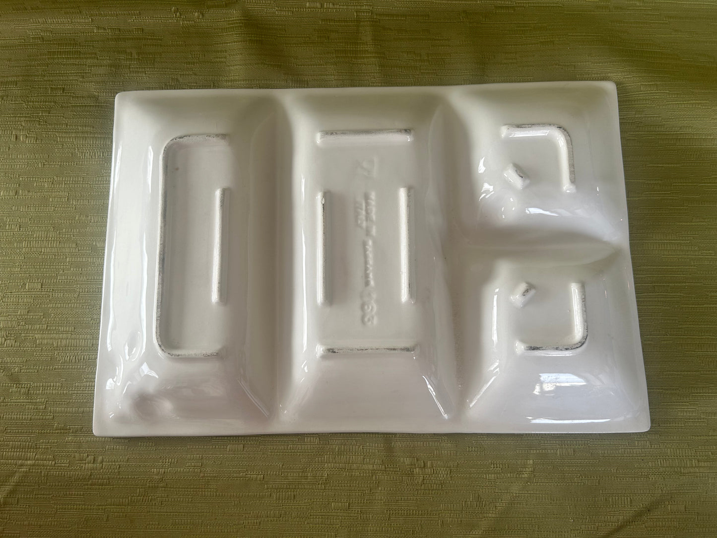 Italian Bassano 4 Sectioned Olive Patterned Serving / Nibbles Dish