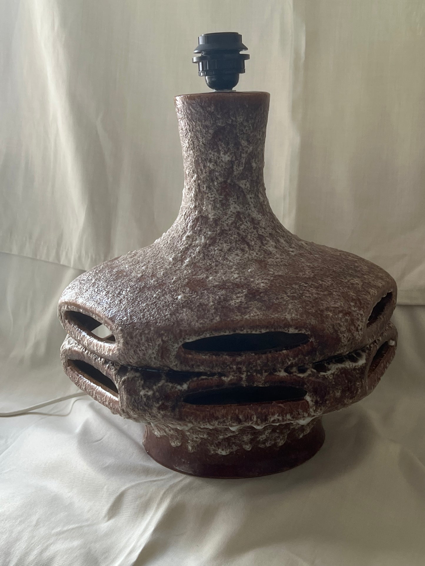 Mid-Century Stein Keramik Fat Lava Double Bulb Lamp including shade