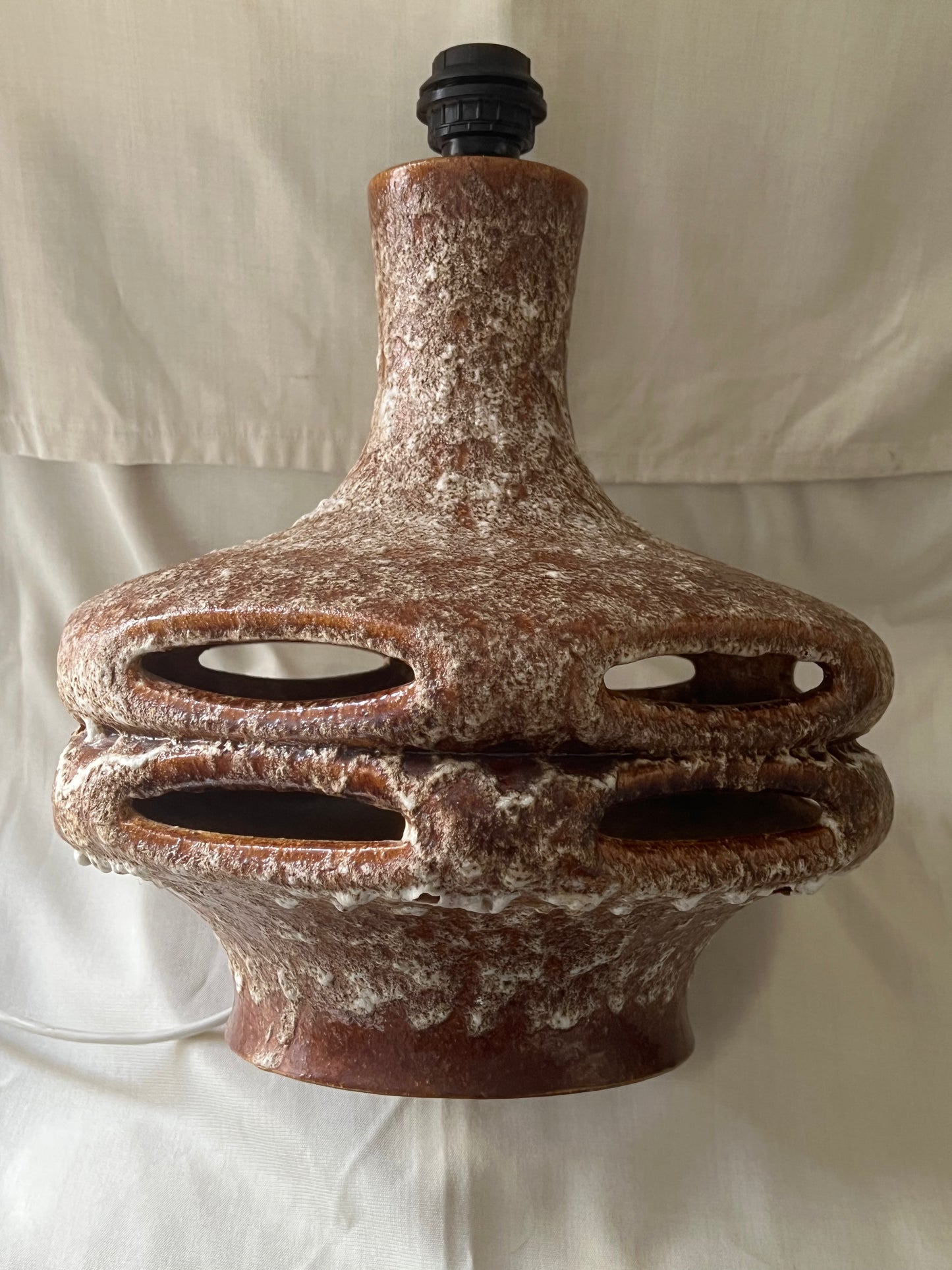 Mid-Century Stein Keramik Fat Lava Double Bulb Lamp including shade