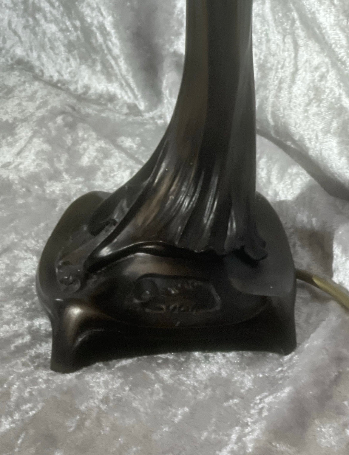 Vintage Art Nouveau style Bronze Effect Resin Table Lamp Lady