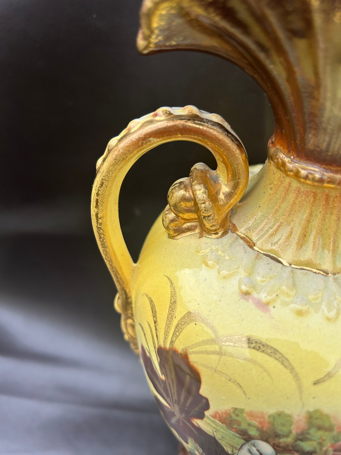 Antique Italian Porcelain Ruffle Top Base In Yellow Swans On Lake Hand-Painted