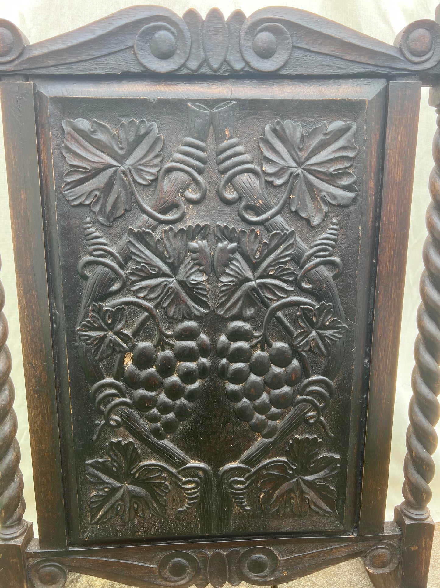 Edwardian Barley Twist Oak Carved Fire Guard Screen