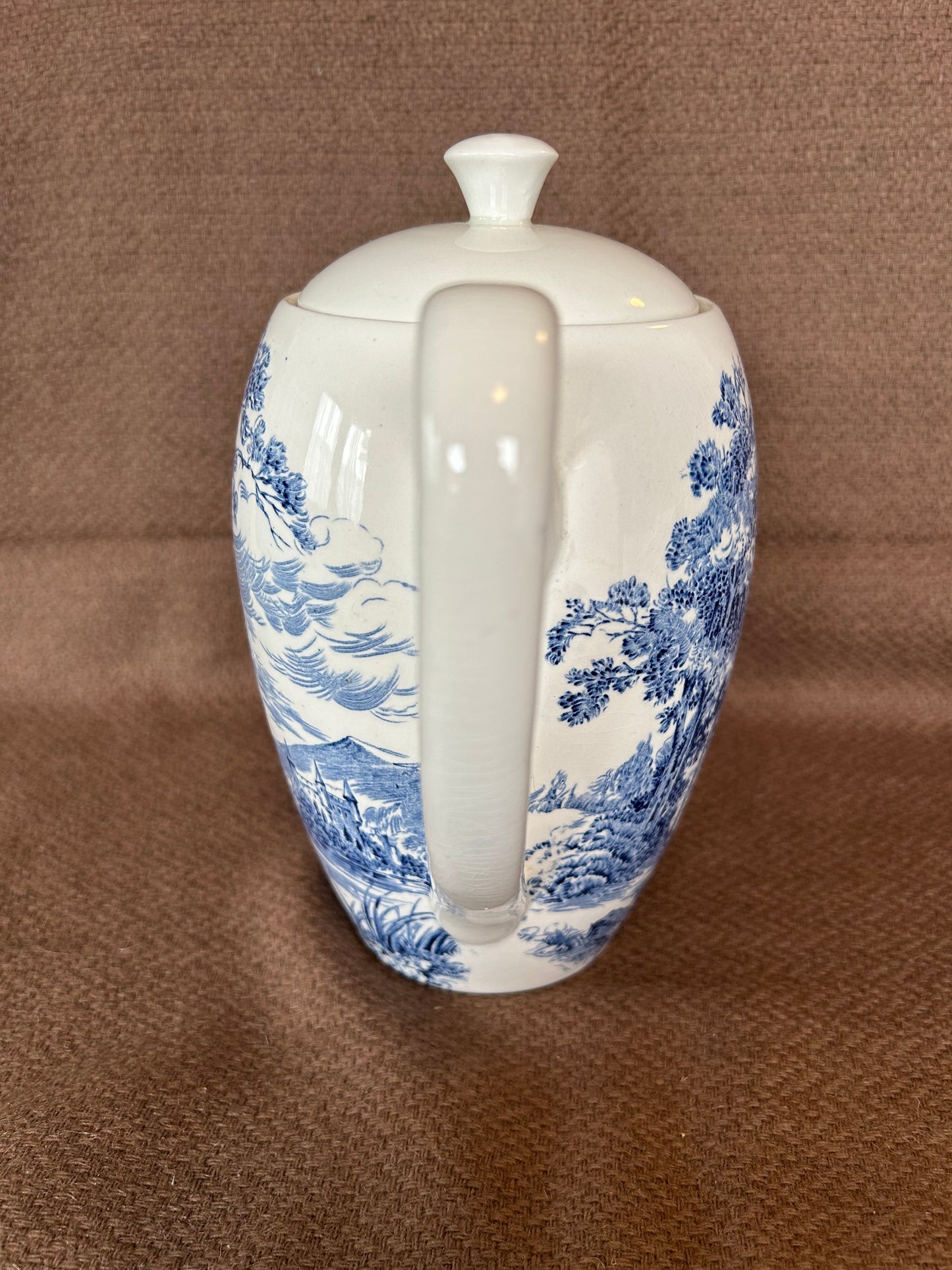 Vintage Wedgewood Countryside Coffee Pot