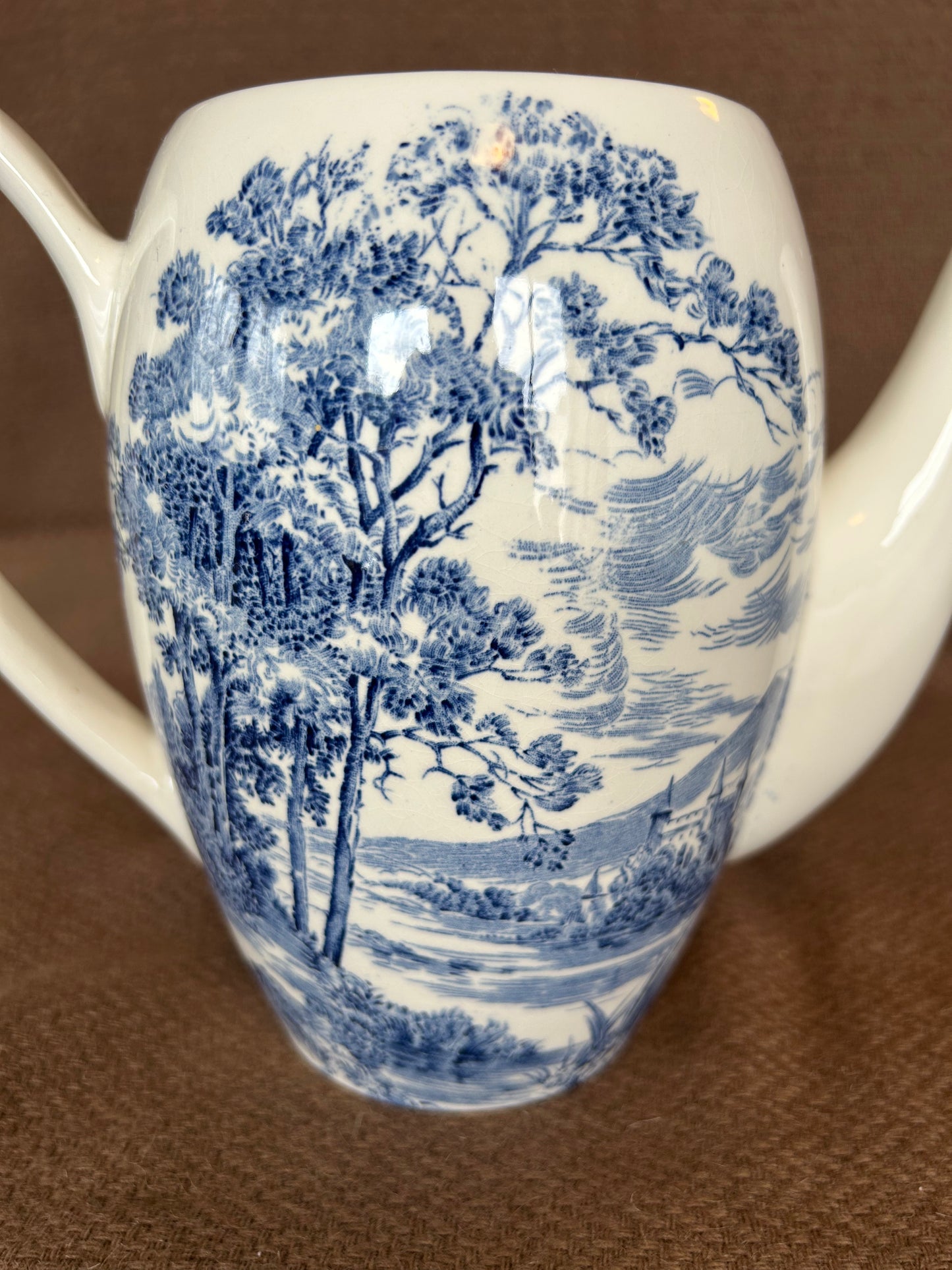 Vintage Wedgewood Countryside Coffee Pot