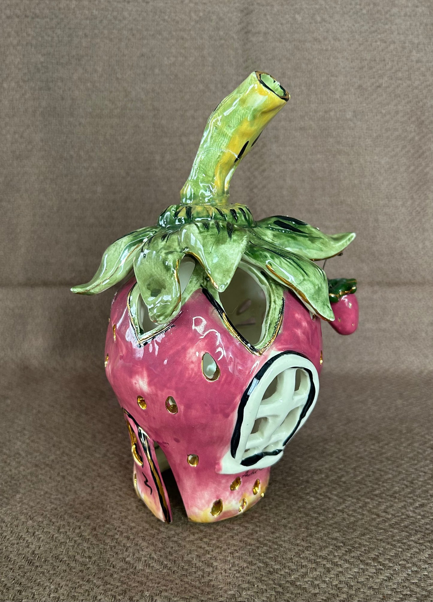 The Strawberry House Blue Sky Clayworks Tea Light Heather Goldminc 2001 Complete With Plate