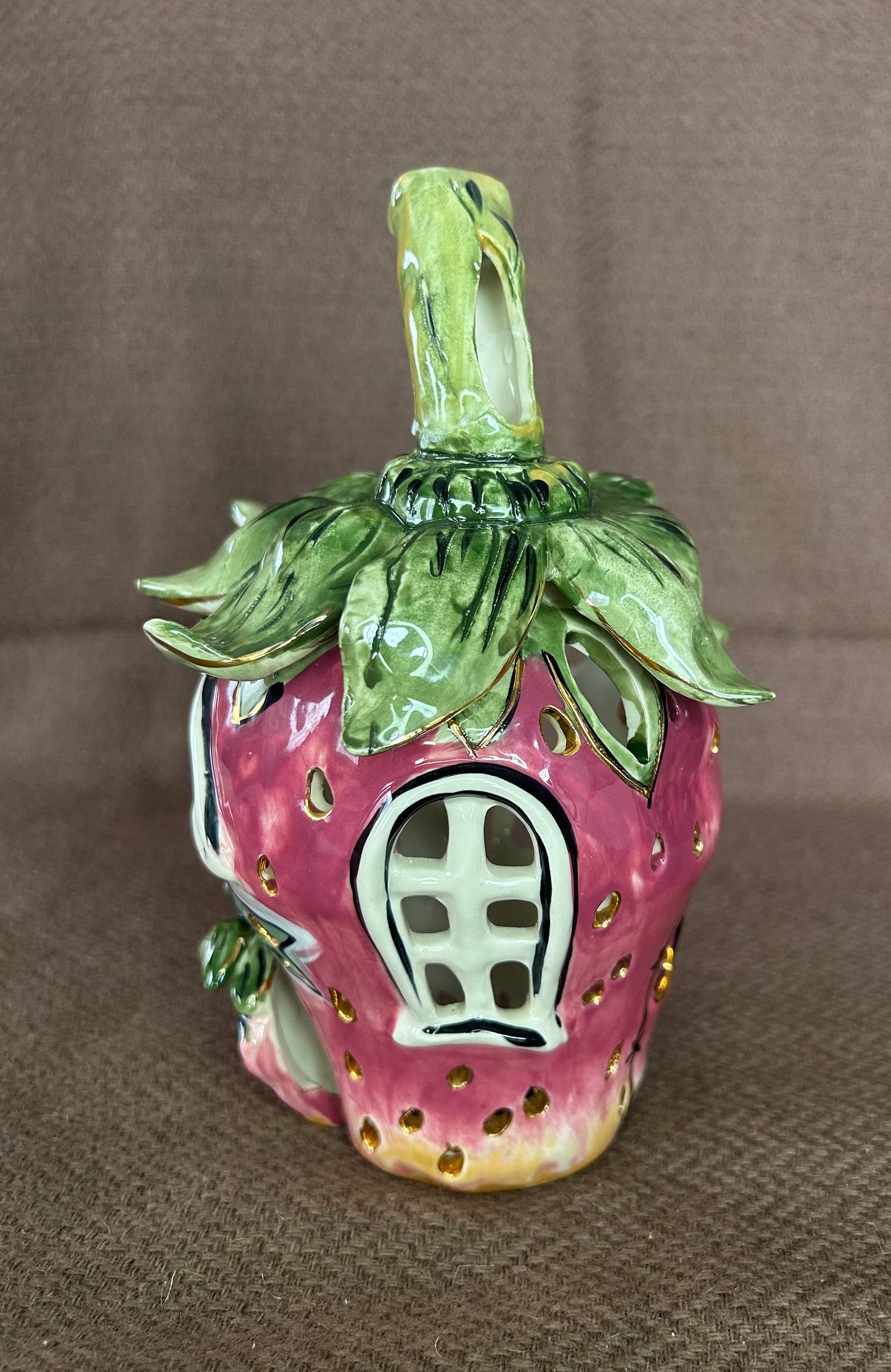 The Strawberry House Blue Sky Clayworks Tea Light Heather Goldminc 2001 Complete With Plate