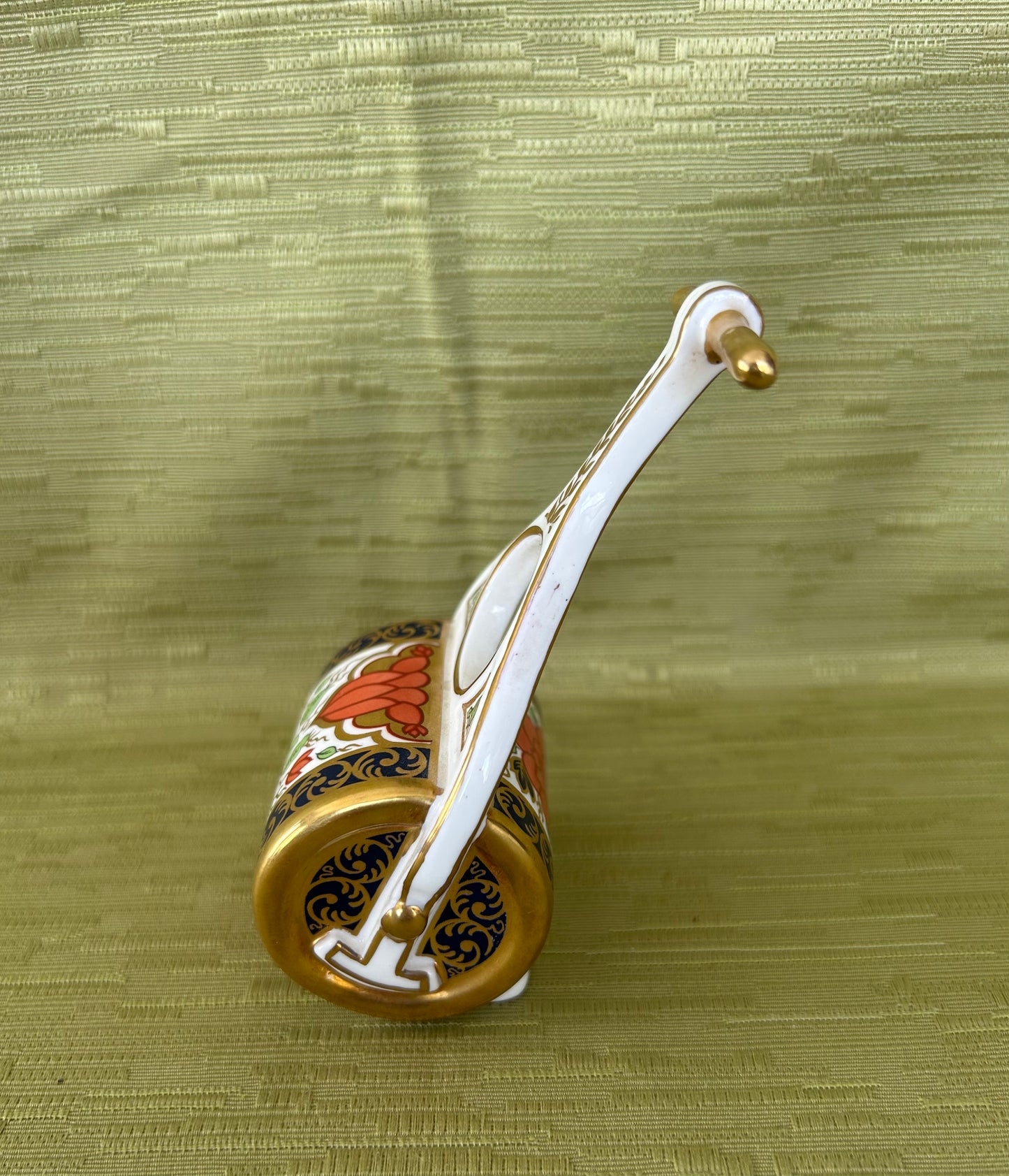 Royal Crown Derby Miniature Garden Roller - Garden Series 1997