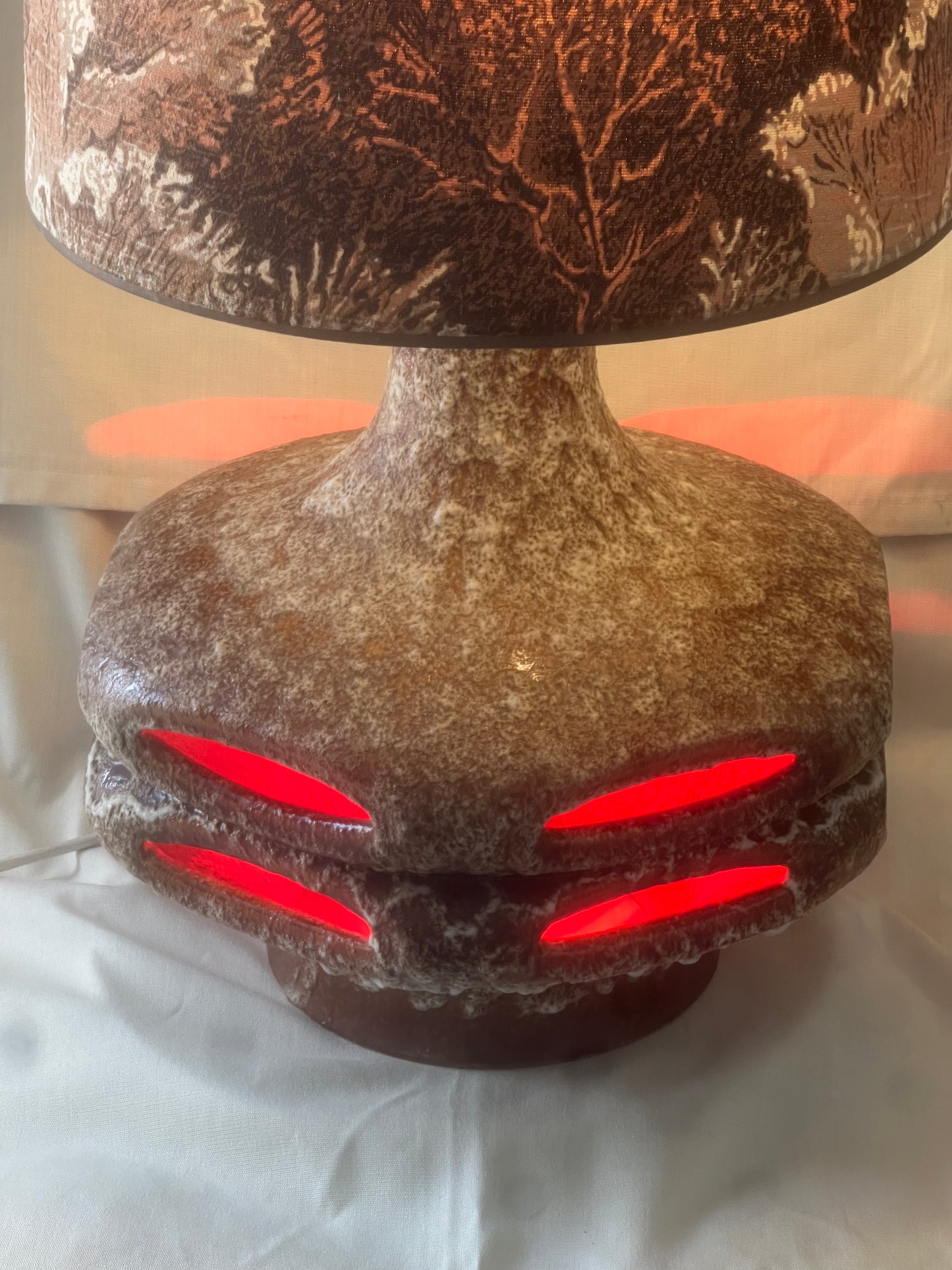 Mid-Century Stein Keramik Fat Lava Double Bulb Lamp including shade
